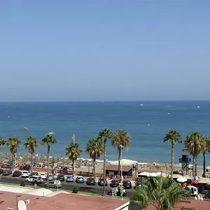 luxury-beachfront-apartment-in-benalmadena-costa.1costadelsol.com/